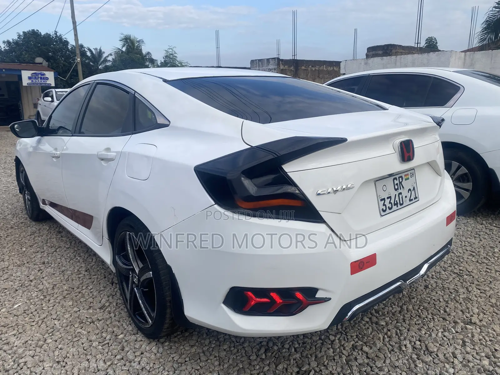Honda Civic LX 4dr Sedan (2.0L 4cyl) 2016 White