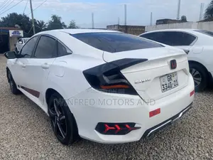 Honda Civic LX 4dr Sedan (2.0L 4cyl) 2016 White