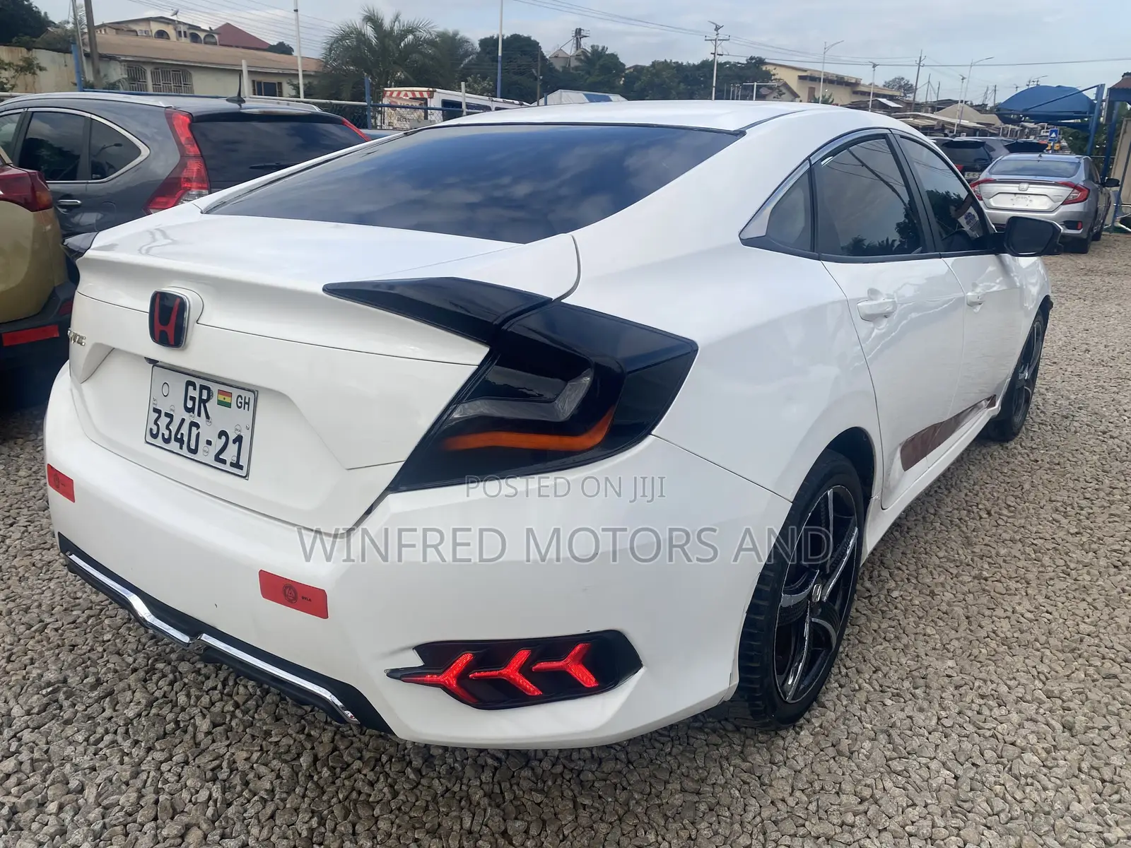 Honda Civic LX 4dr Sedan (2.0L 4cyl) 2016 White