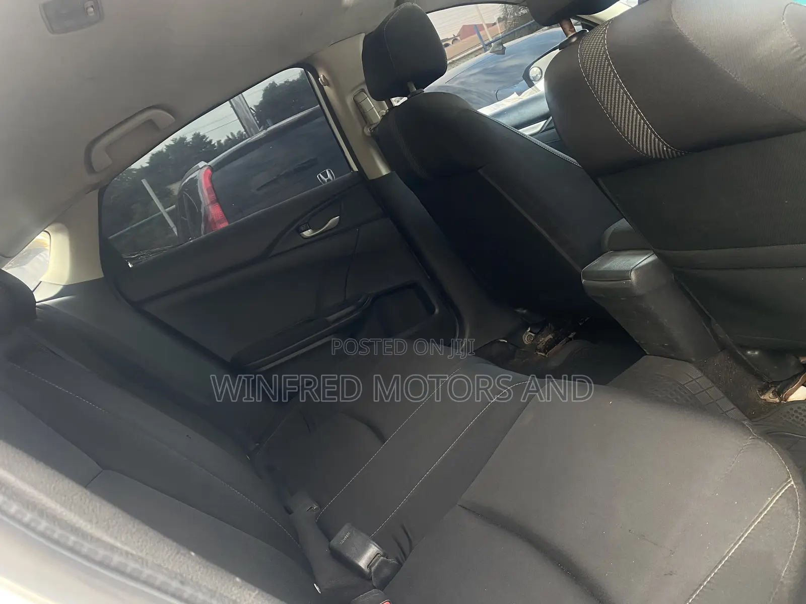 Honda Civic LX 4dr Sedan (2.0L 4cyl) 2016 White