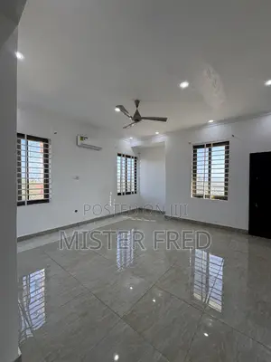 2bdrm Apartment in Bortianor Aplaku, Weija for rent
