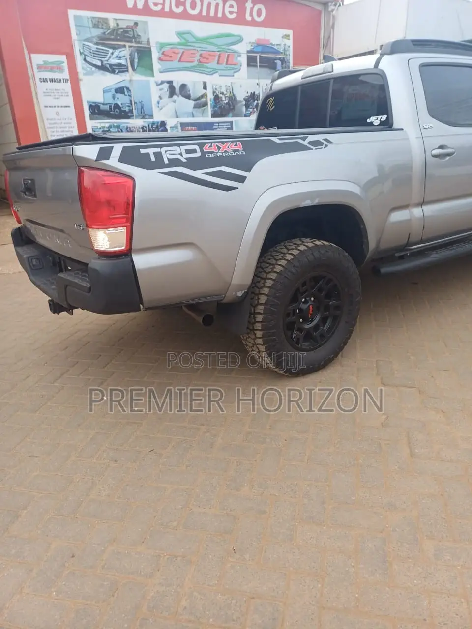 Toyota Tacoma 2017 Gray