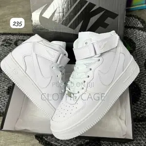 Nike Air Force 1 Mid
