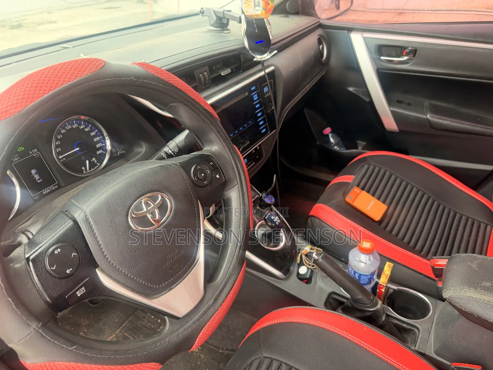 Toyota Corolla LE 2023 White