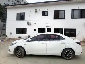 Toyota Corolla LE 2023 White