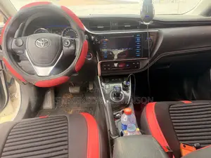 Toyota Corolla LE 2023 White