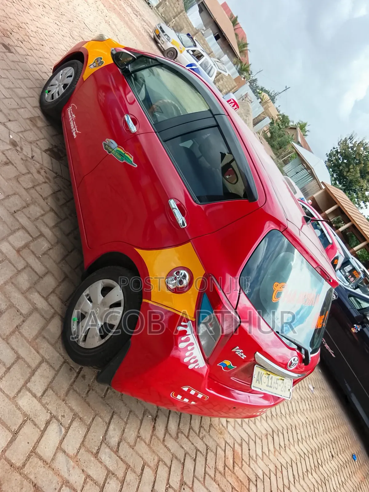 Toyota Vitz 2013 Red