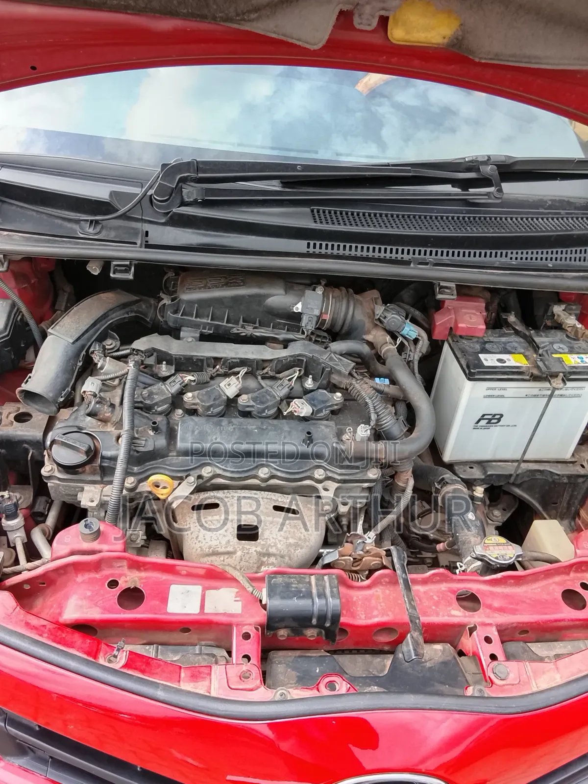 Toyota Vitz 2013 Red