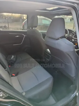 Toyota RAV4 XLE 2025 Gray