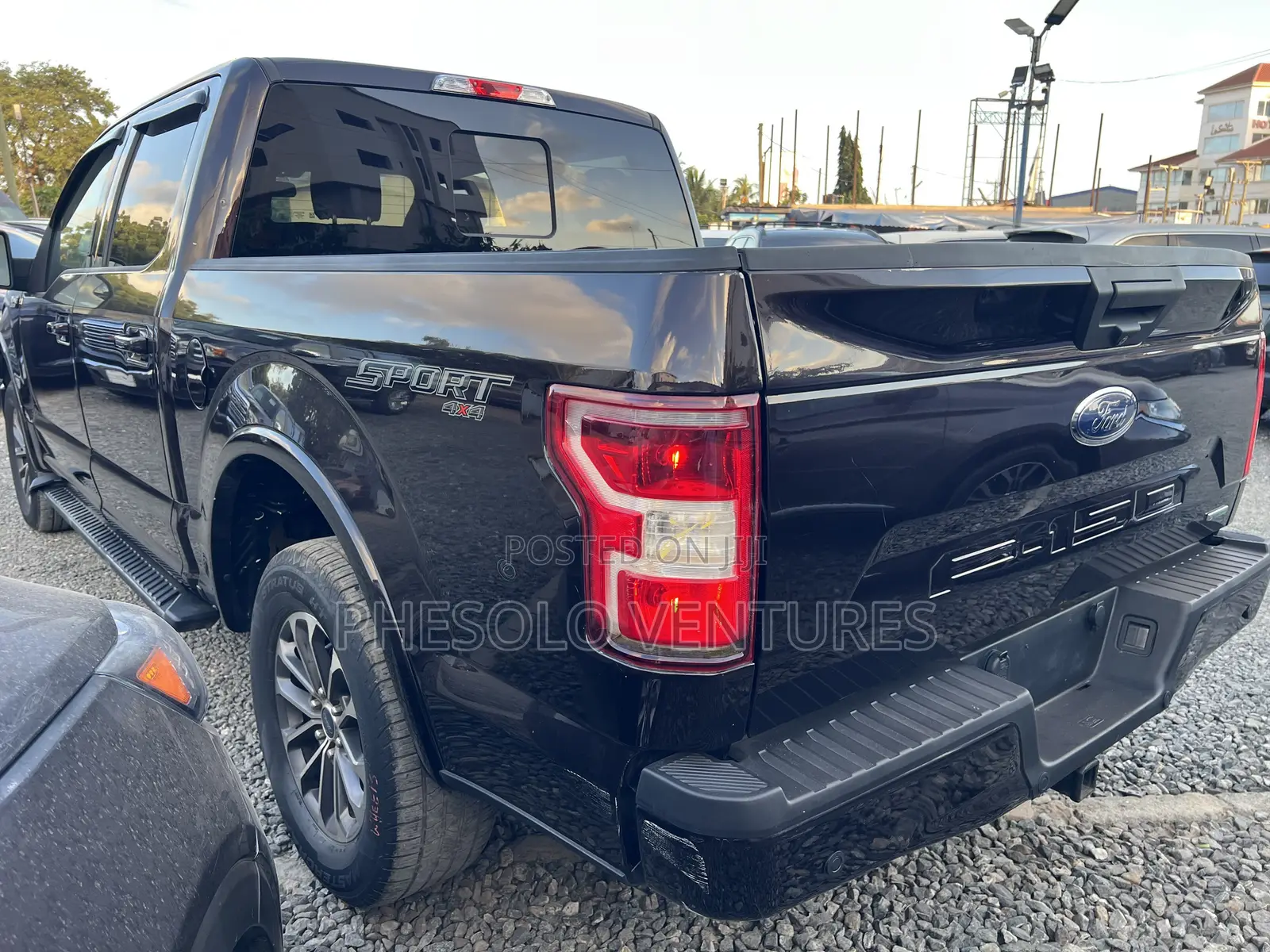 Ford F-150 XLT 4x4 Regular Cab Styleside 8 ft. box 141 in. WB 2019