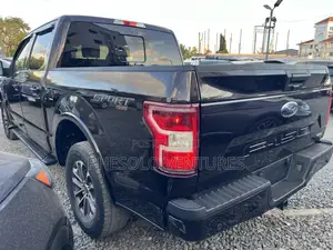 Ford F-150 XLT 4x4 Regular Cab Styleside 8 ft. box 141 in. WB 2019