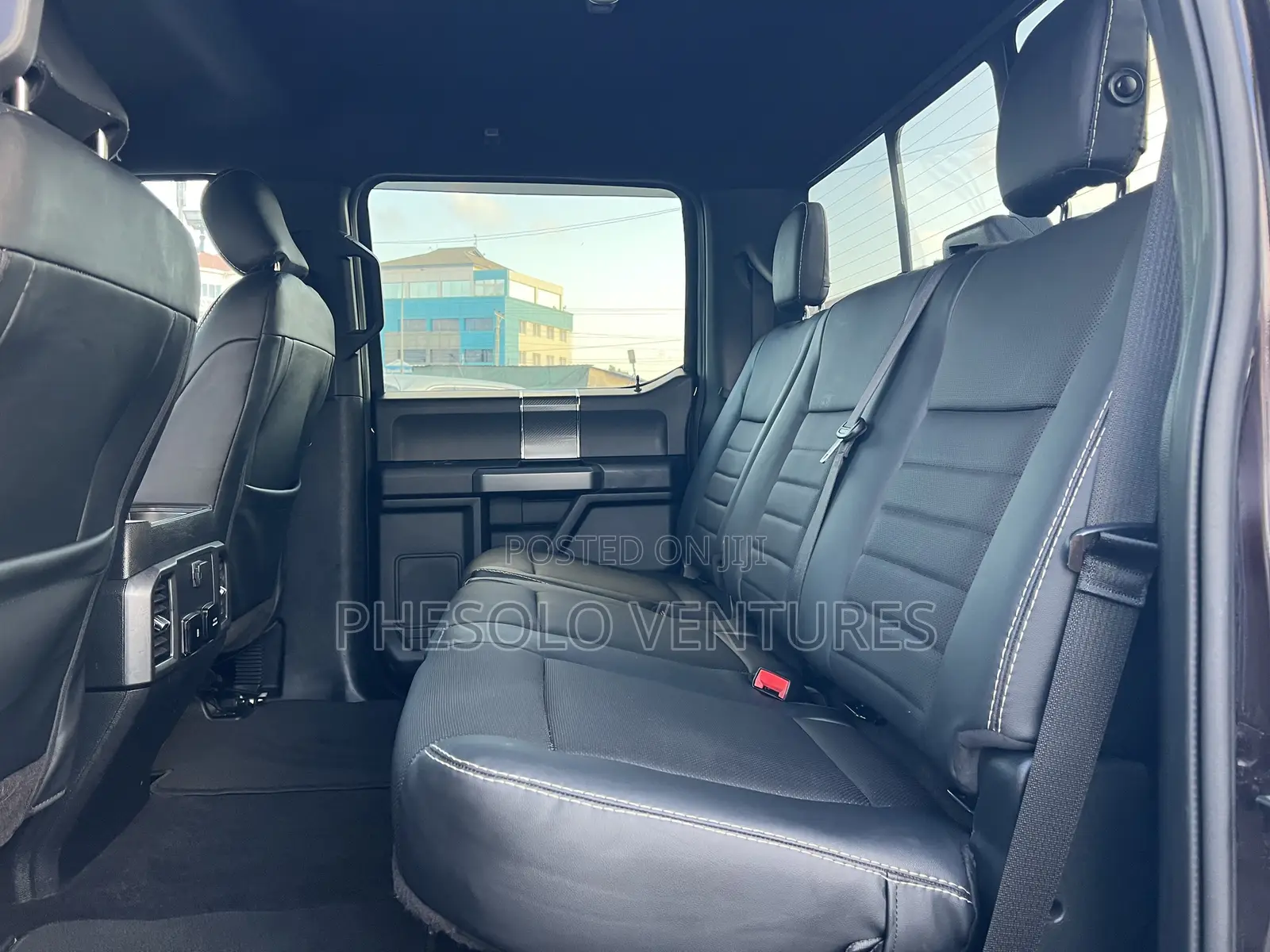 Ford F-150 XLT 4x4 Regular Cab Styleside 8 ft. box 141 in. WB 2019