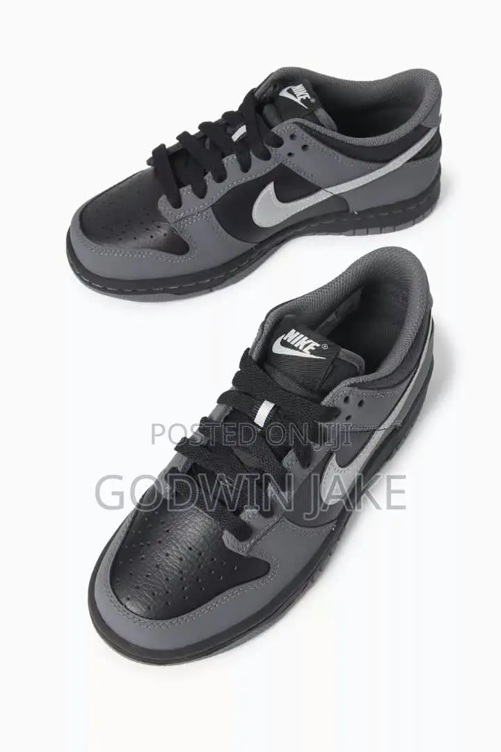 Nike Dunk Low - Grey/Black
