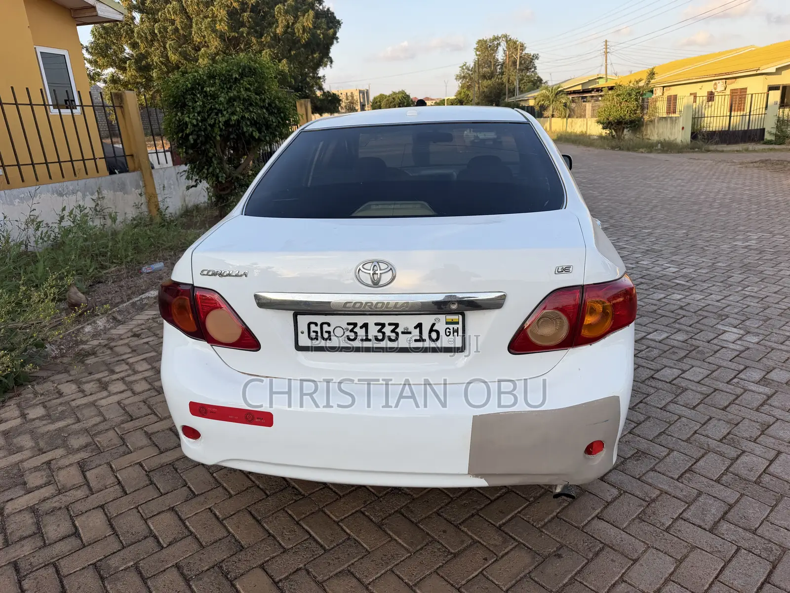 Toyota Corolla LE 4dr Sedan (1.8L 4 cyl 4A) 2009 White