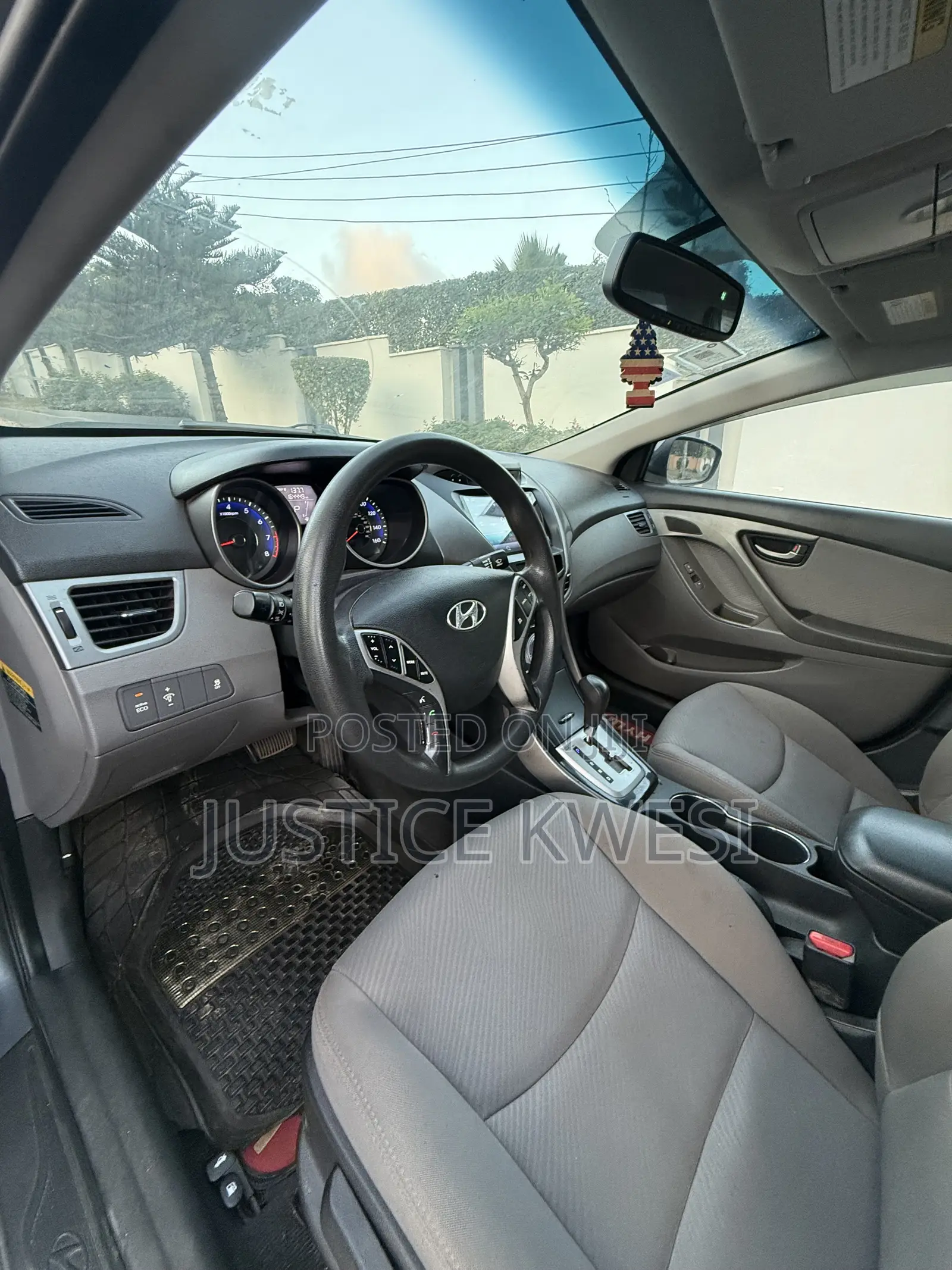 Hyundai Elantra GLS 2012 Gray