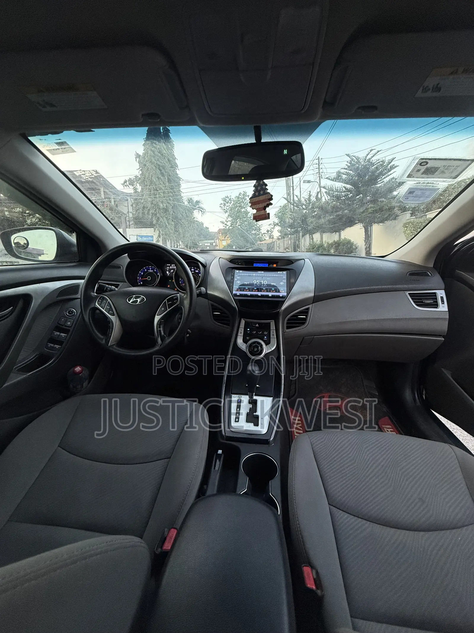 Hyundai Elantra GLS 2012 Gray