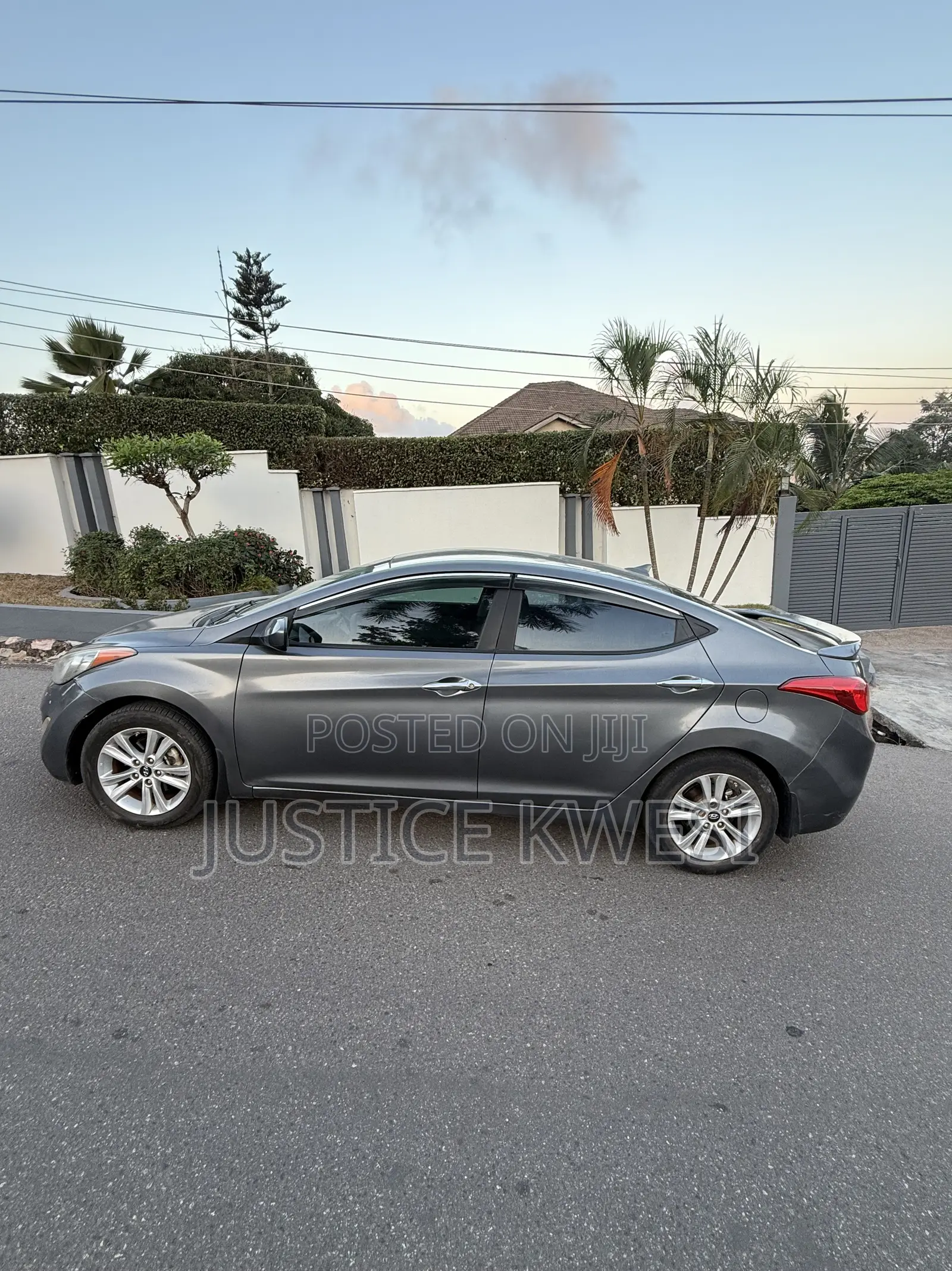Hyundai Elantra GLS 2012 Gray