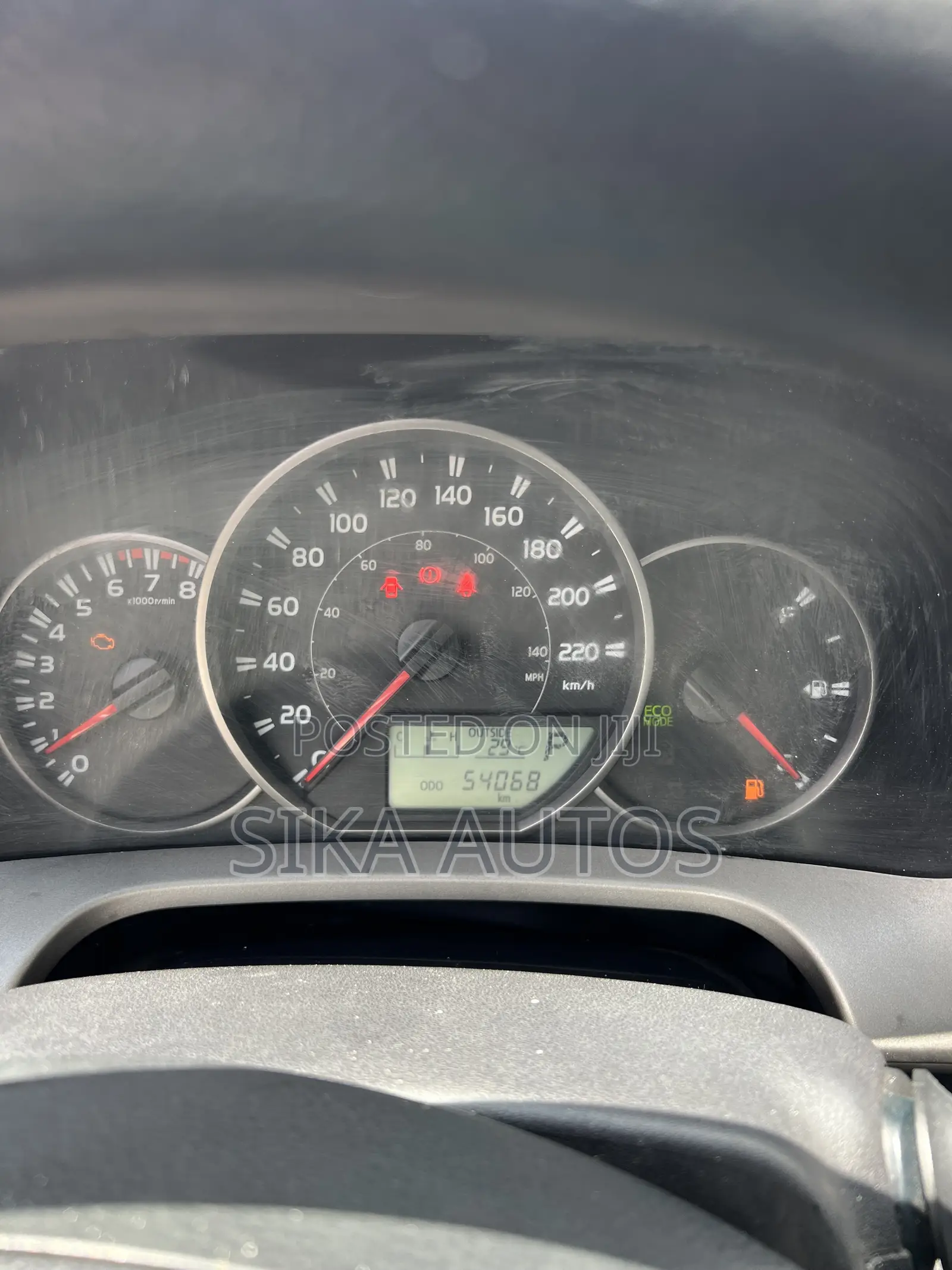 Toyota RAV4 XLE AWD (2.5L 4cyl 6A) 2017 White