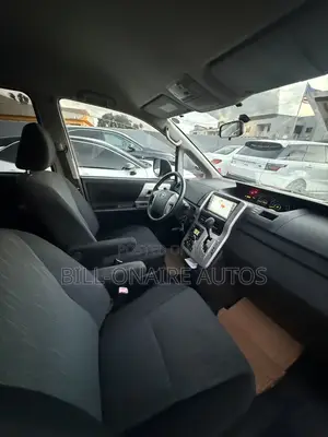 Toyota Voxy 2011 Black