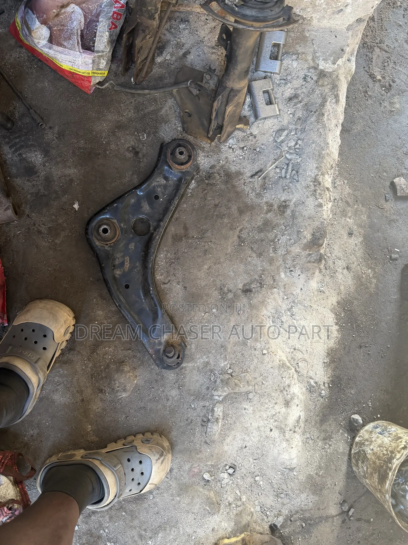 Nissan Qashqai 2014 Front Control Arm