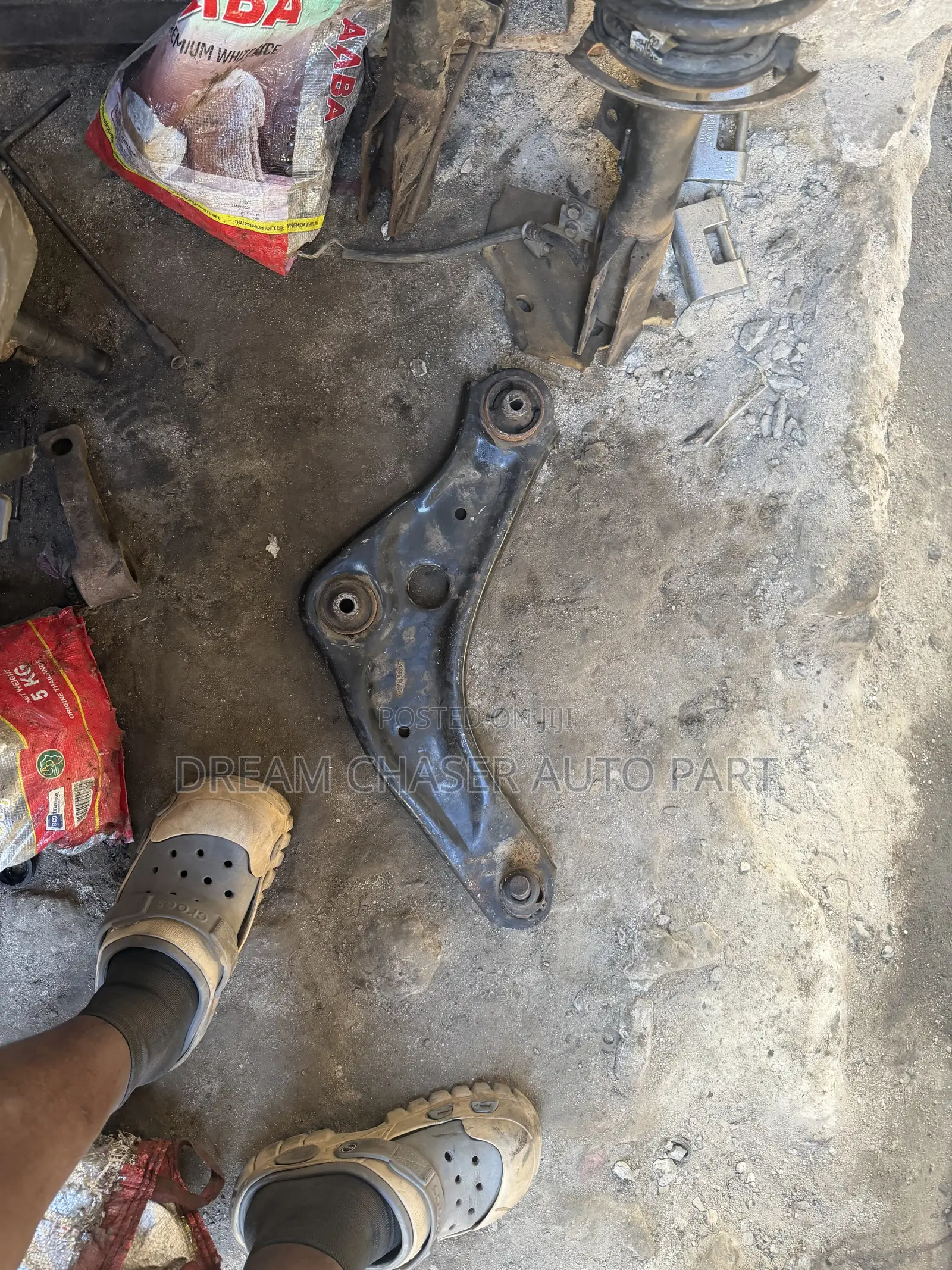 Nissan Qashqai 2014 Front Control Arm