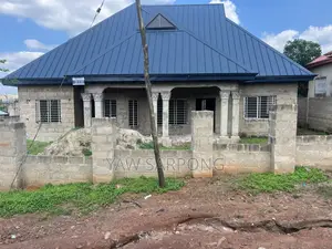 4bdrm House in Asikafo) Amba Nt3M, Kwabre for sale