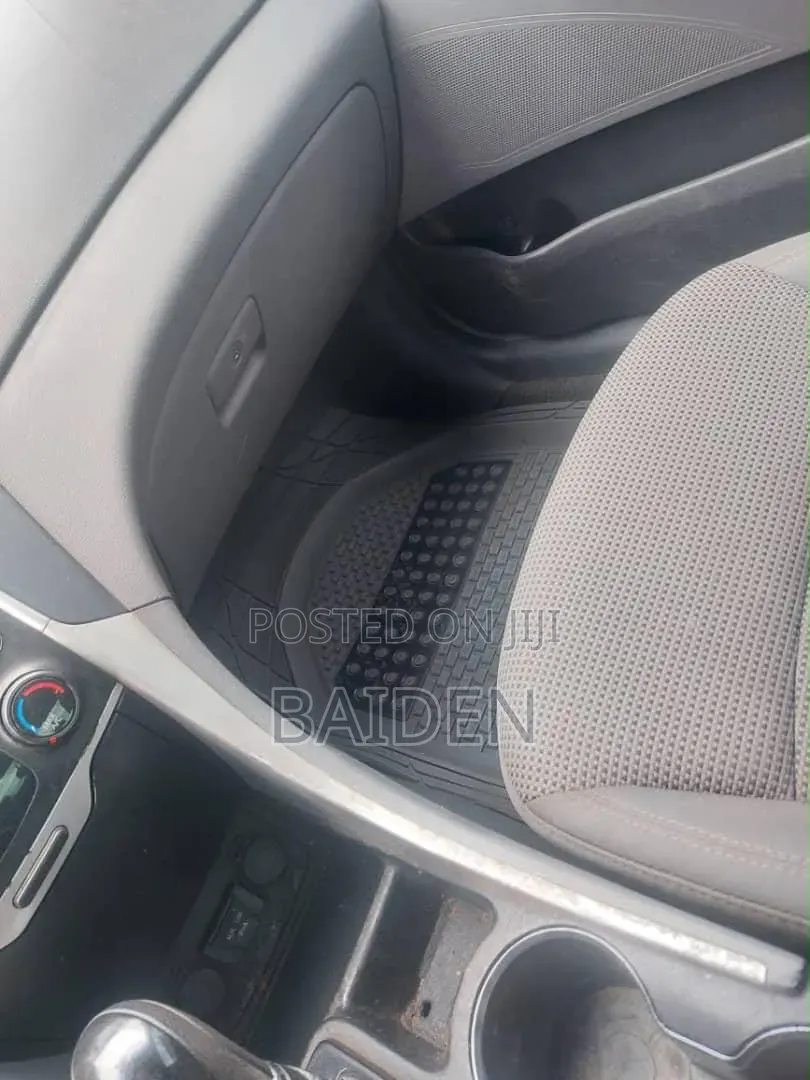 Hyundai Sonata Limited 2.0T Sedan (2.0L 4cyl 6A) 2013 Green
