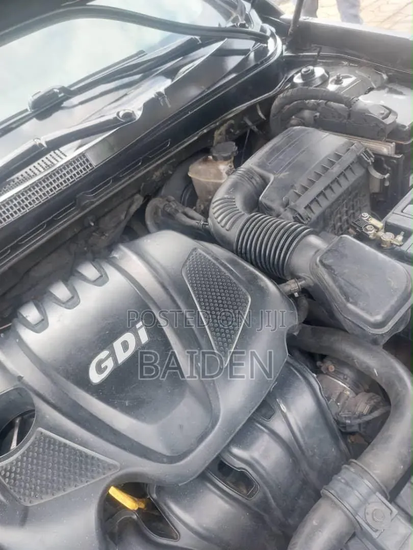 Hyundai Sonata Limited 2.0T Sedan (2.0L 4cyl 6A) 2013 Green