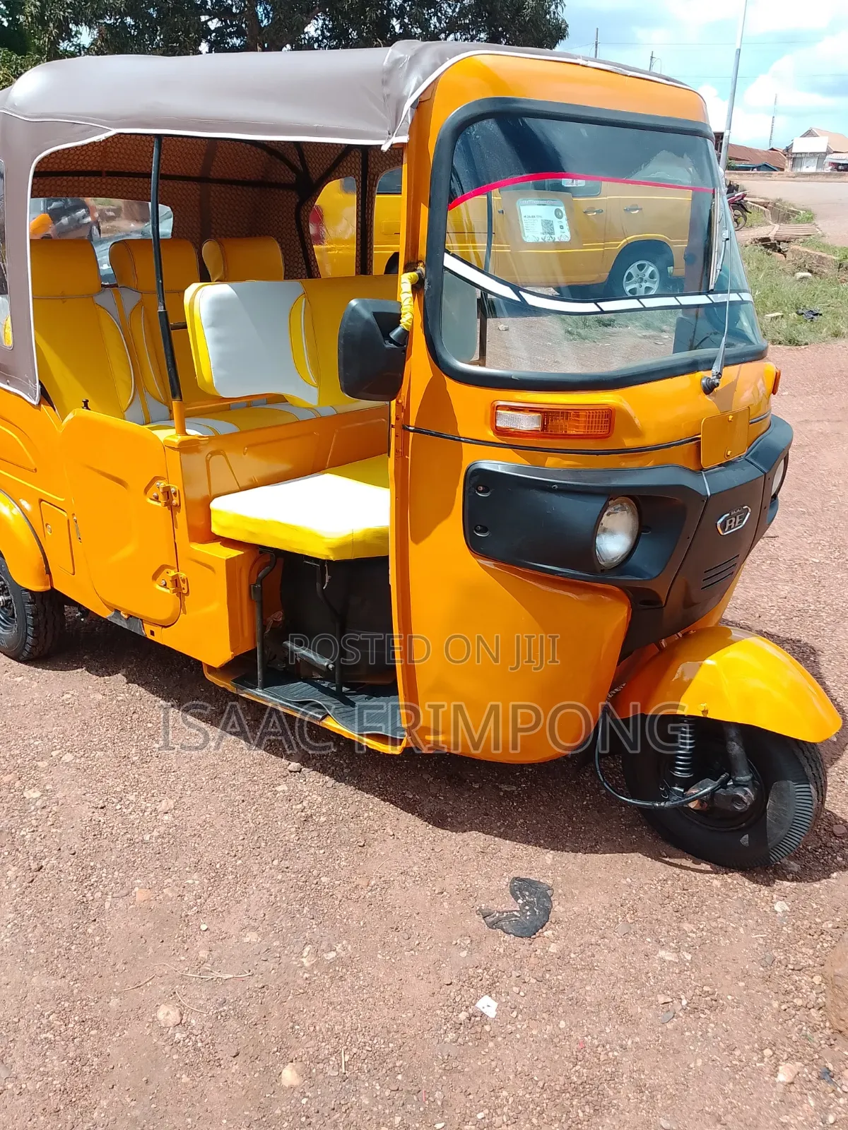Bajaj RE 2026 Red