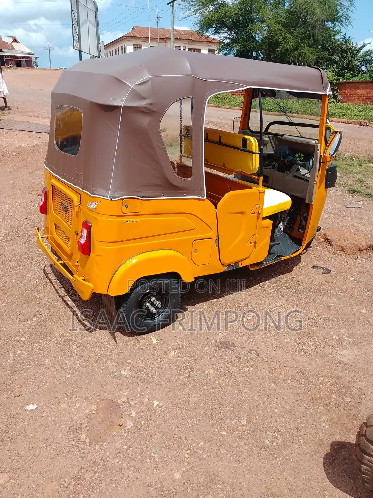Bajaj RE 2026 Red