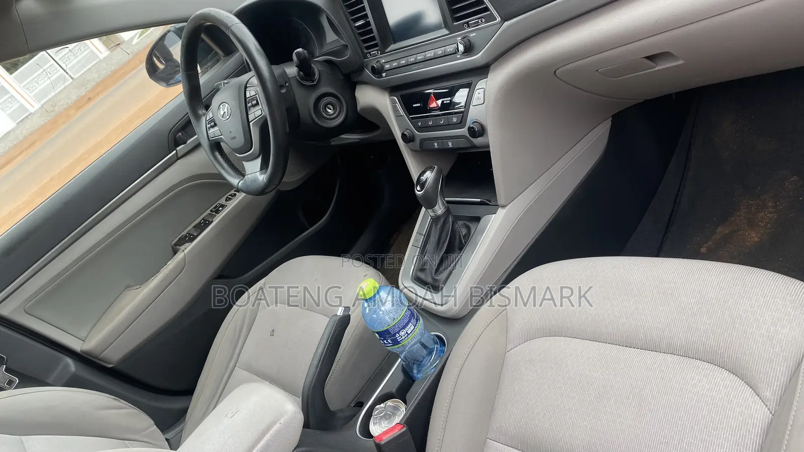 Hyundai Elantra SE Sedan FWD (2.0L 4cyl 6M) 2017 Black