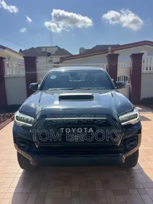 Toyota Tacoma 2024 Black