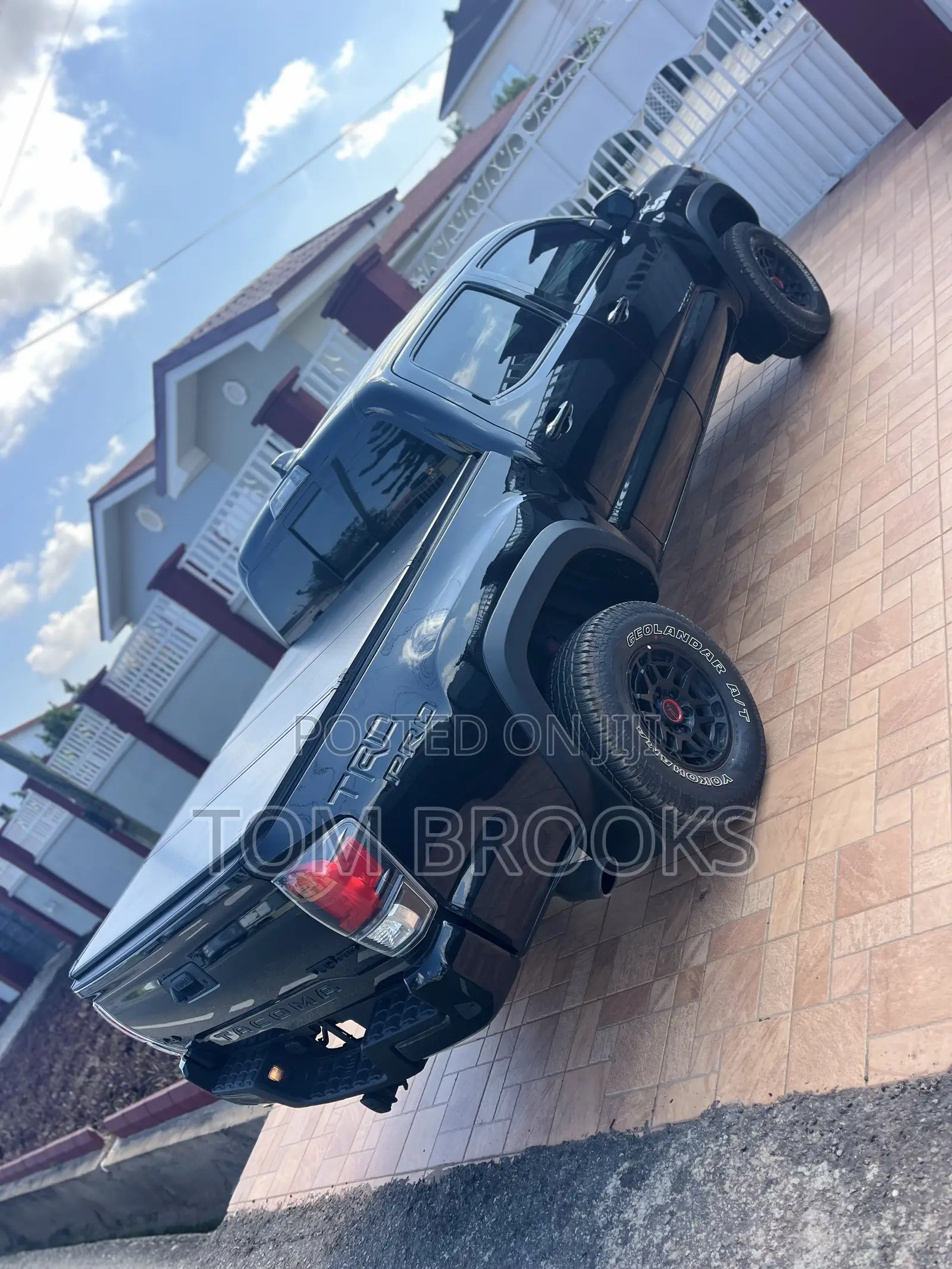 Toyota Tacoma 2024 Black