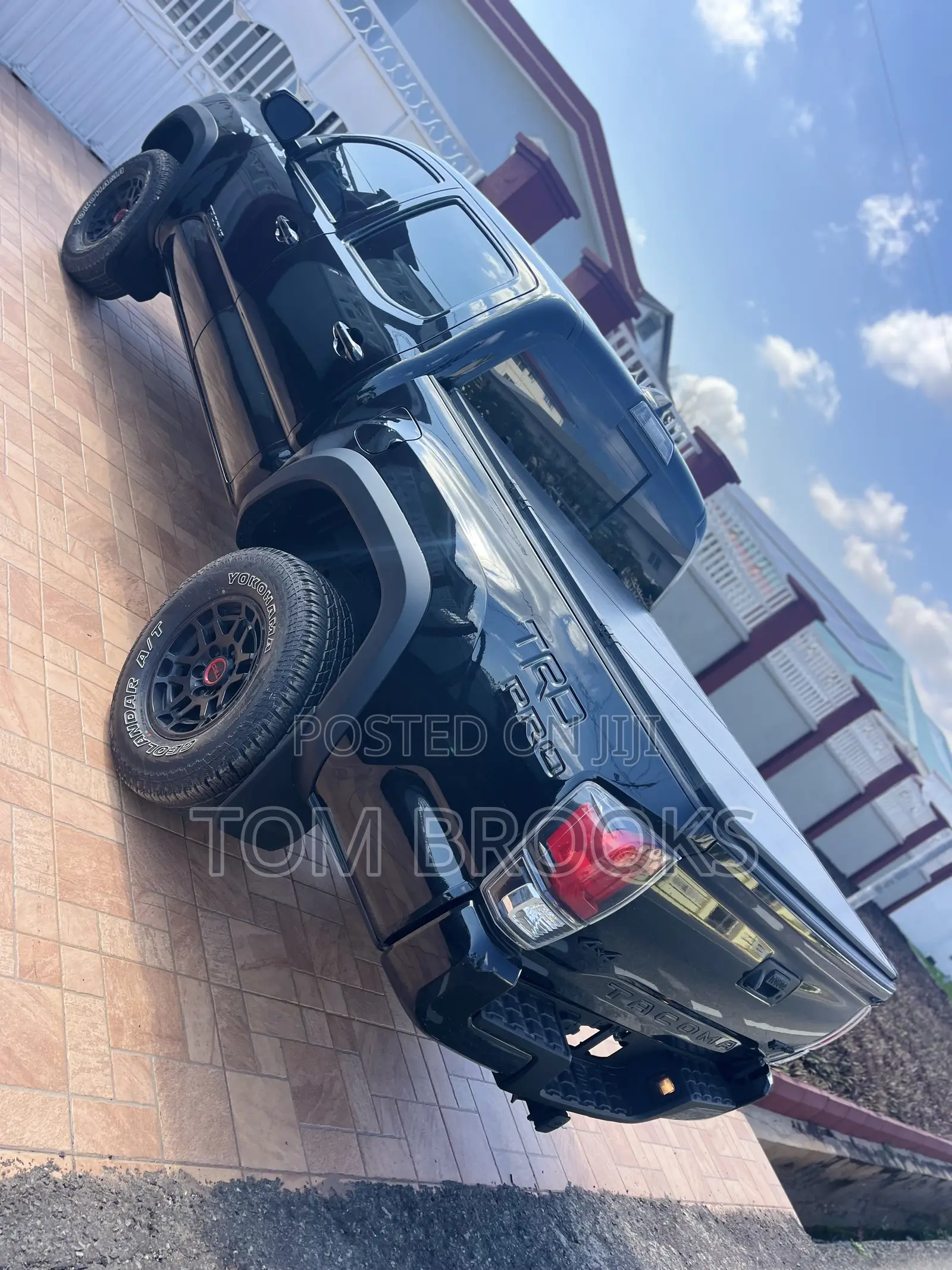 Toyota Tacoma 2024 Black