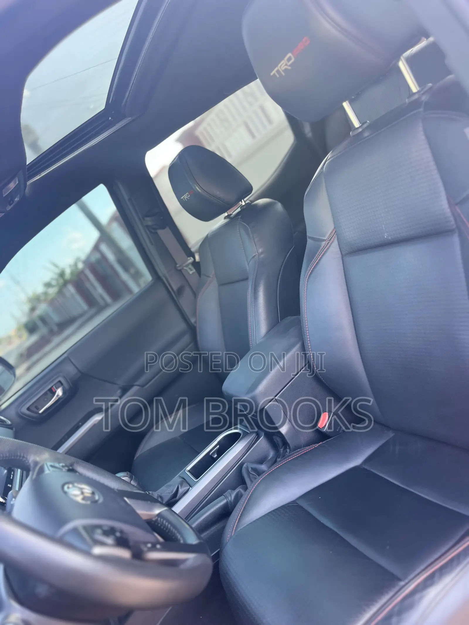 Toyota Tacoma 2024 Black