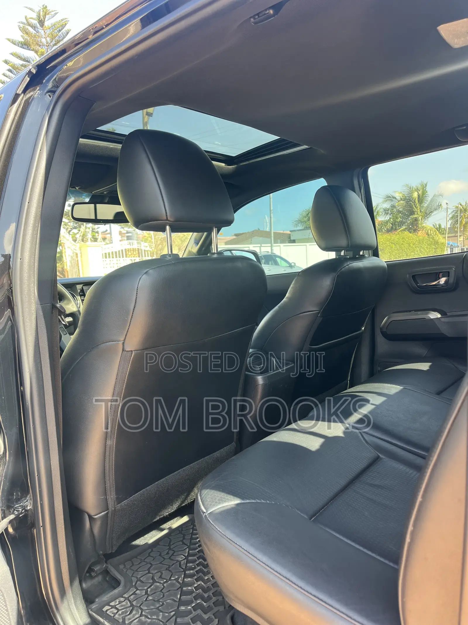 Toyota Tacoma 2024 Black