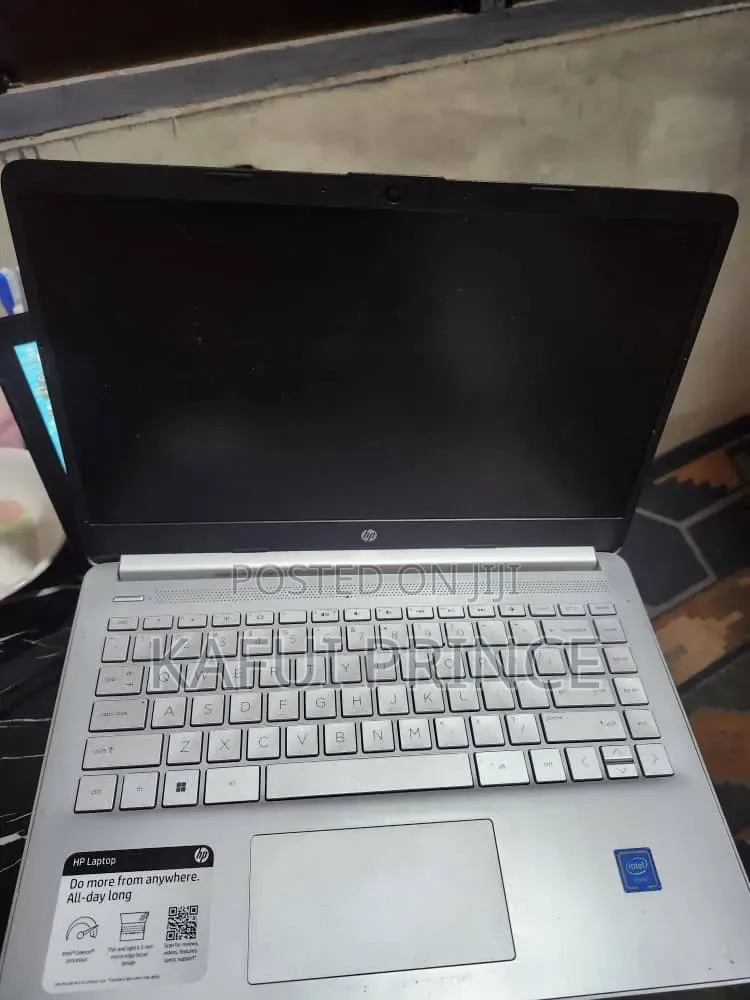 Laptop HP 14-dq1088wm 16GB Intel Celeron SSD 256GB