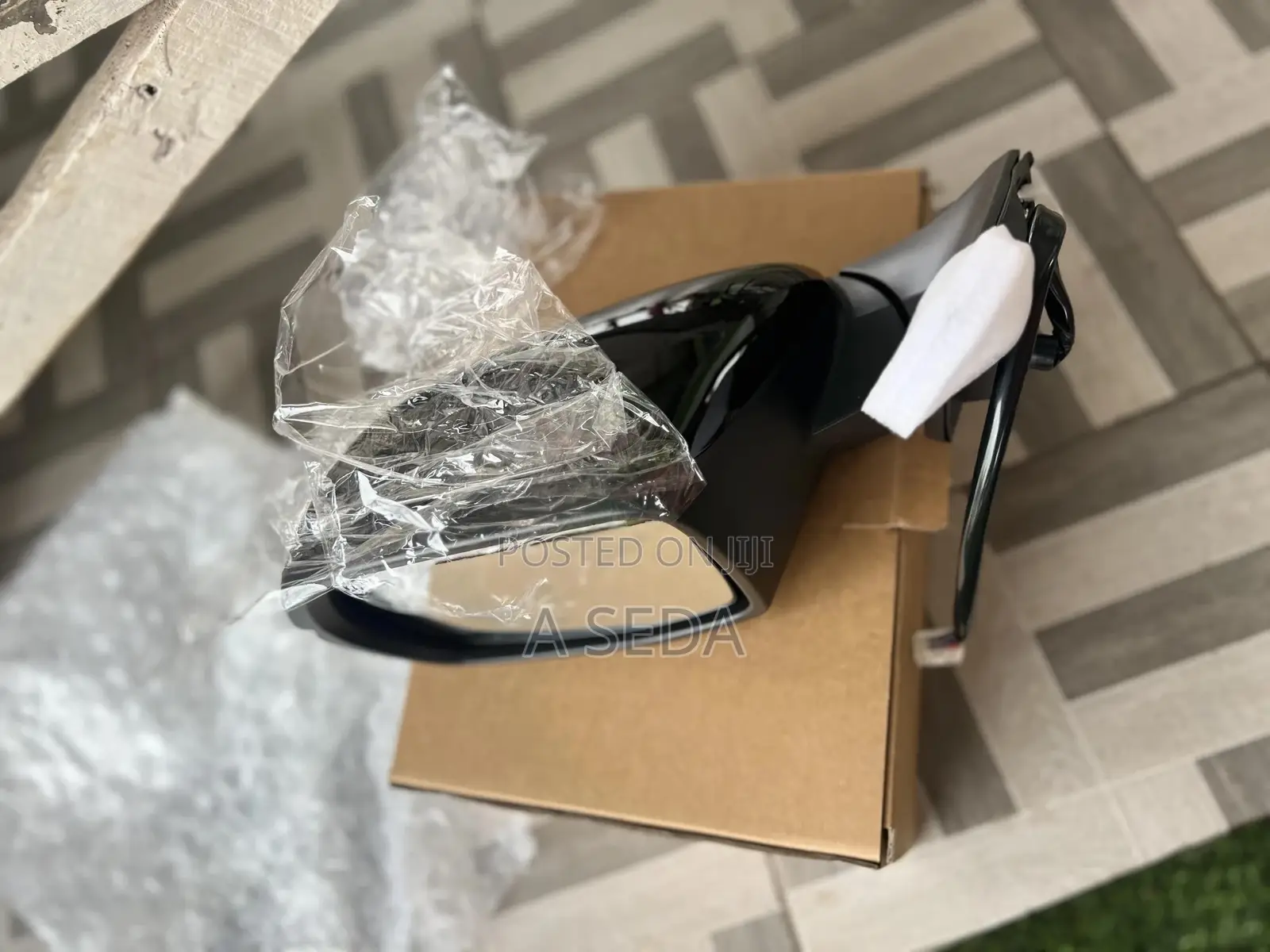 Honda CRV 2017 2018 2019 2020 Driving Mirror With Light Available