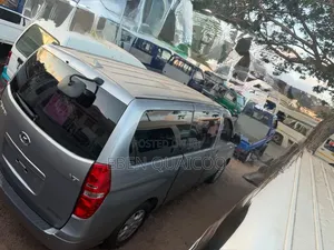 Hyundai Starex 2016 Grey