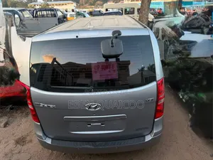 Hyundai Starex 2016 Grey
