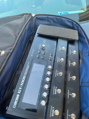 Boss Gt 1000 Effect Pedal Pedal .Slightly Used