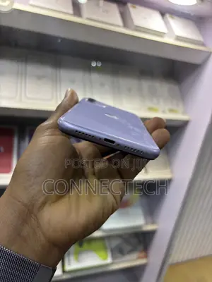 Apple iPhone 11 64 GB Purple