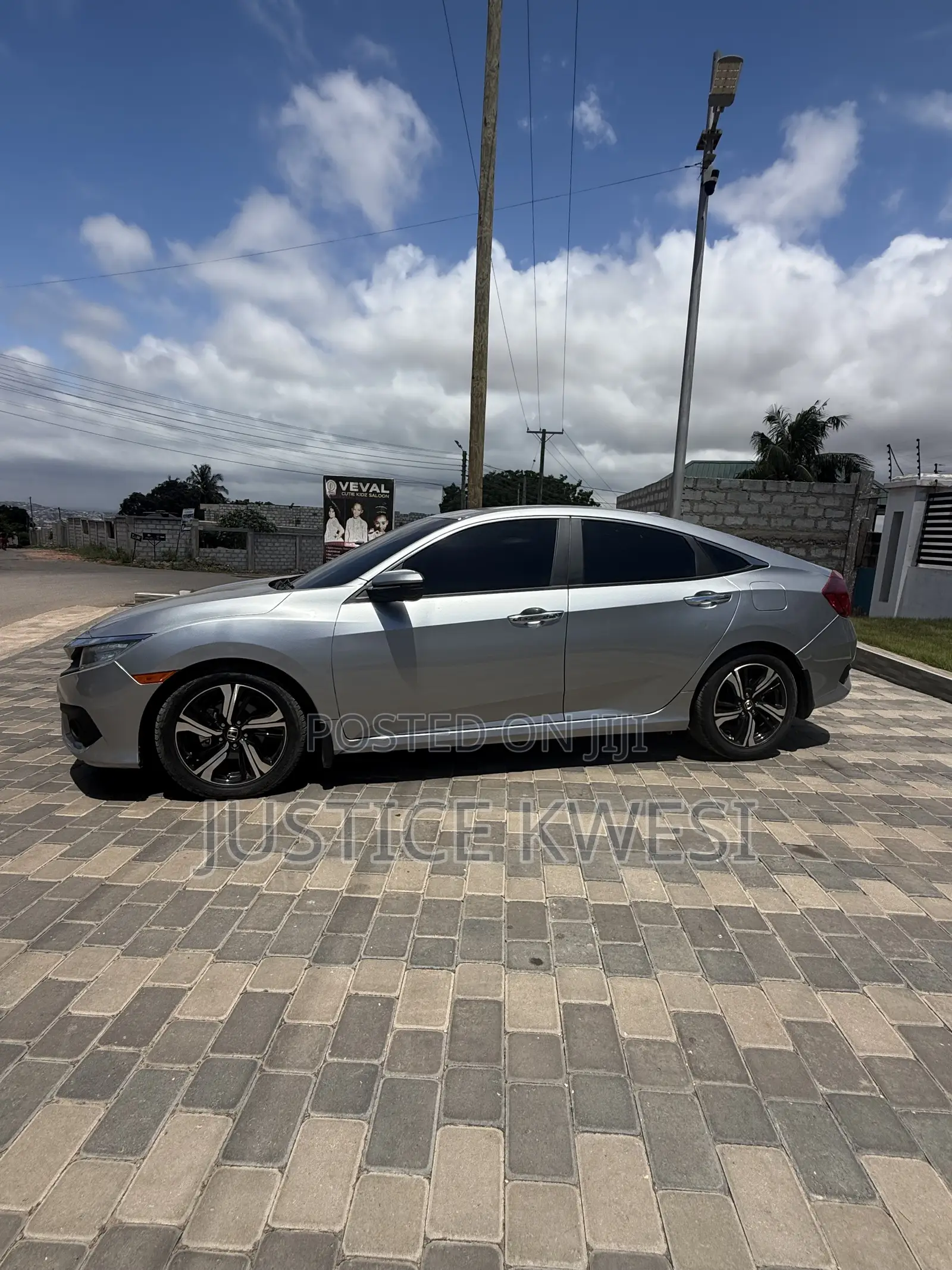 Honda Civic Touring 4dr Sedan (1.5L 4cyl) 2017 Silver