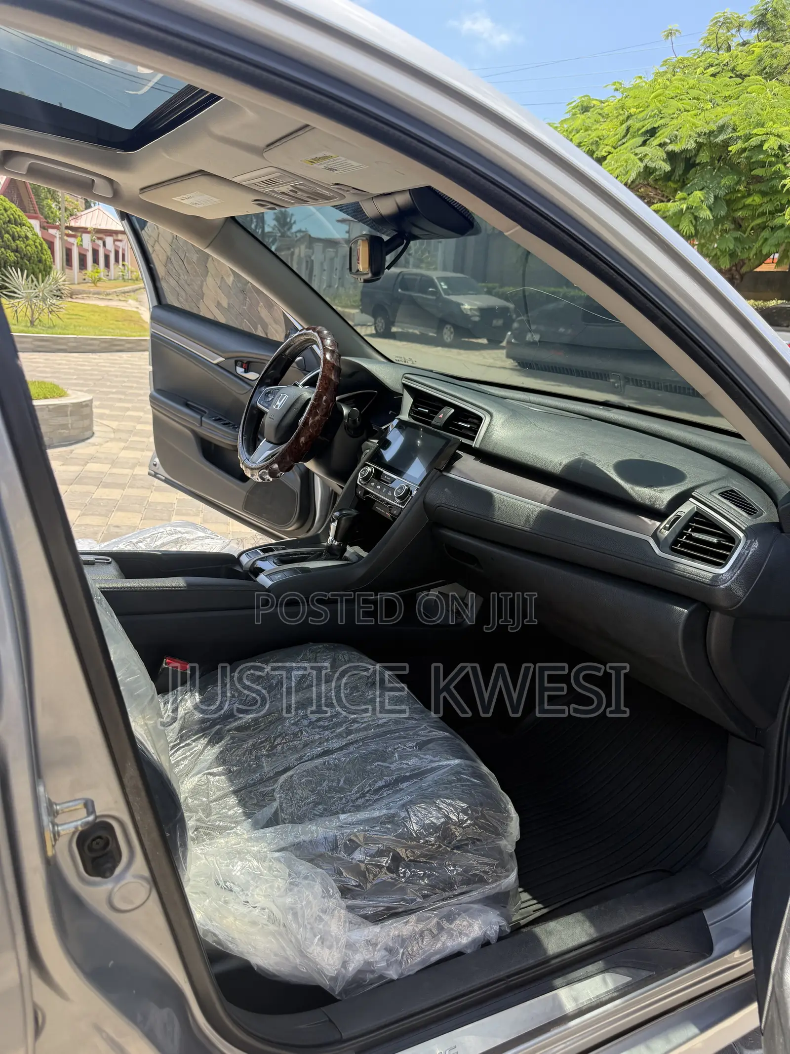Honda Civic Touring 4dr Sedan (1.5L 4cyl) 2017 Silver