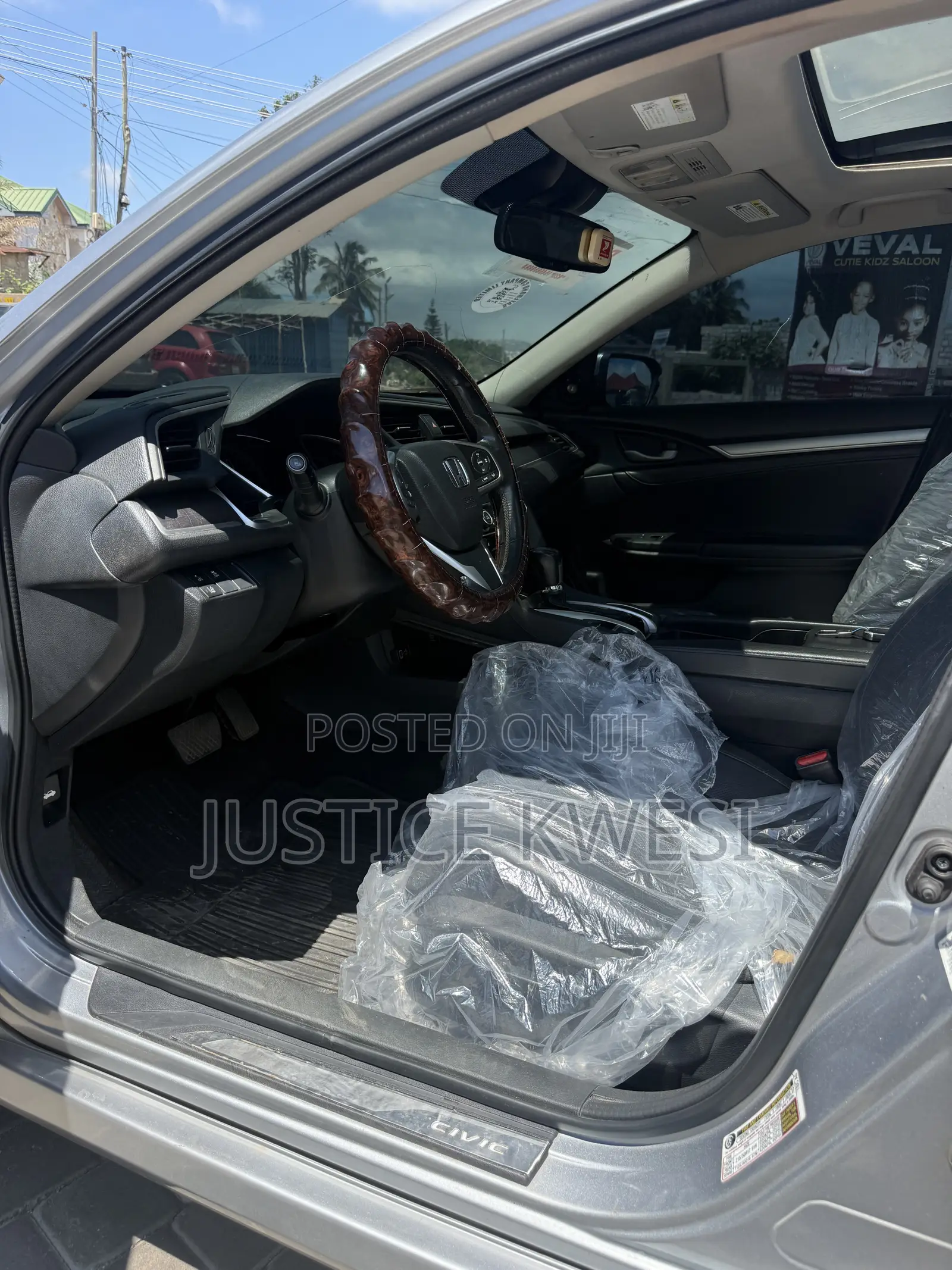 Honda Civic Touring 4dr Sedan (1.5L 4cyl) 2017 Silver