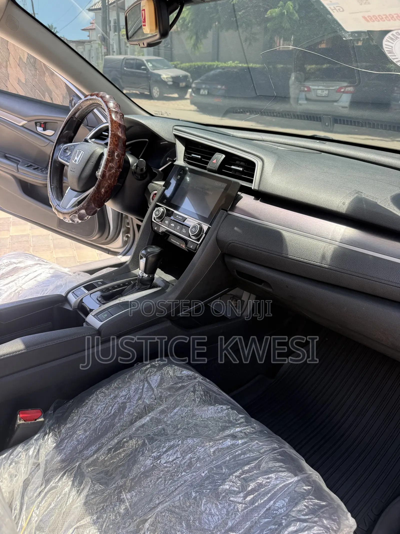 Honda Civic Touring 4dr Sedan (1.5L 4cyl) 2017 Silver