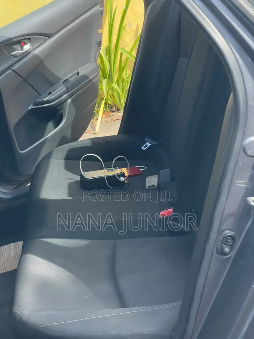 Honda Civic EX Sedan 2020 Gray