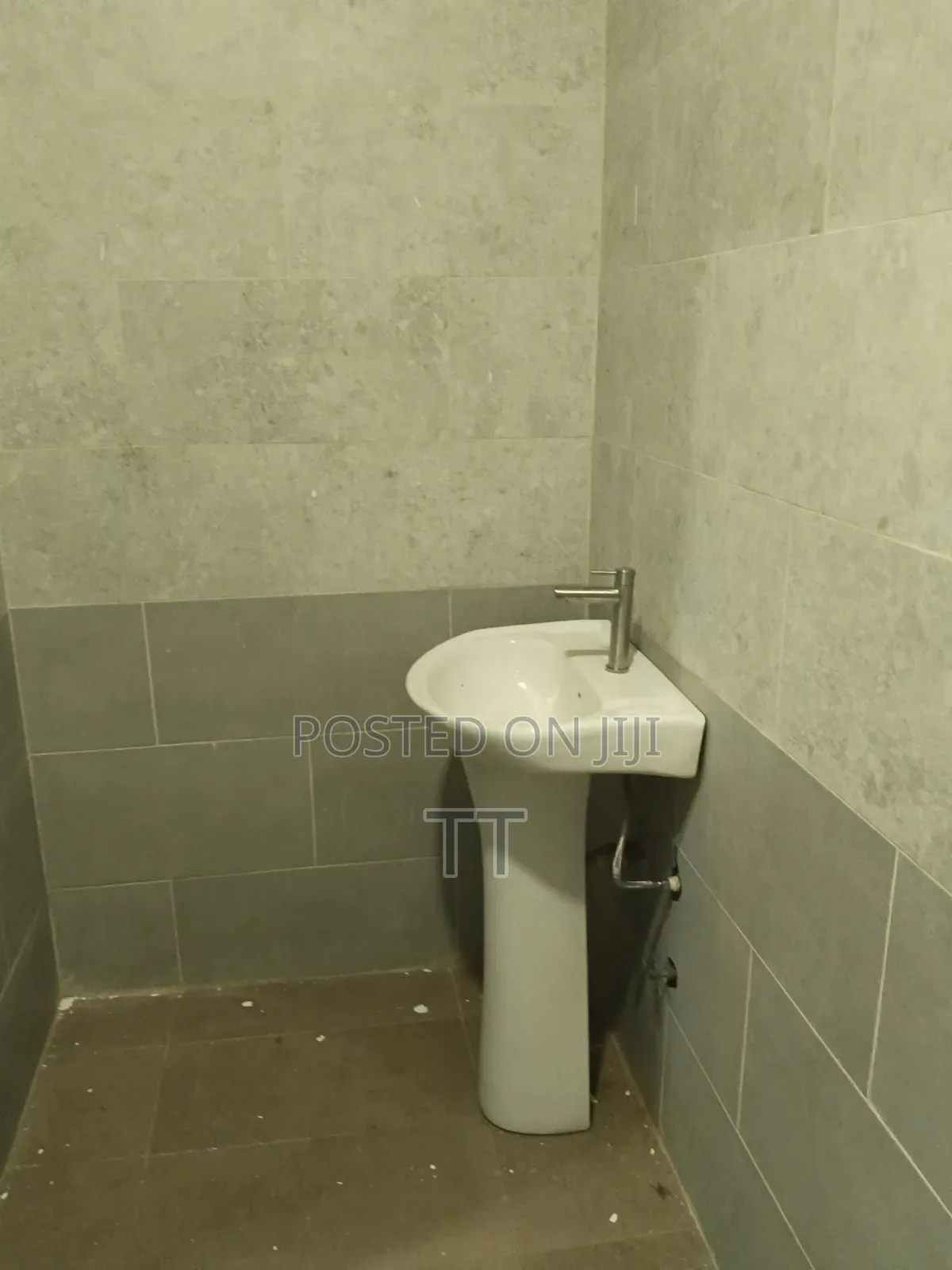 1bdrm Apartment in Tebibiiano, New Town for rent