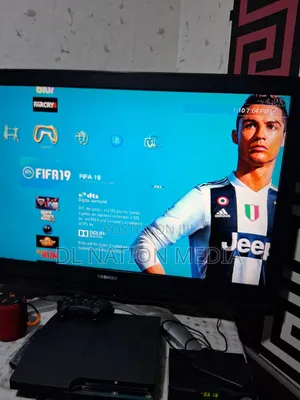 PS3 Slim Jailbreak With 2 Pads and 17games +500gig HDD and a Cable