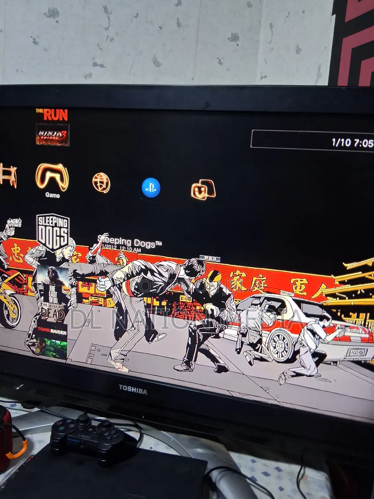 PS3 Slim Jailbreak With 2 Pads and 17games +500gig HDD and a Cable